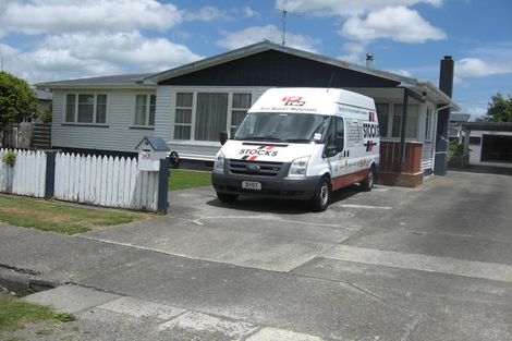Photo of property in 142 Denbigh Street, Feilding, 4702