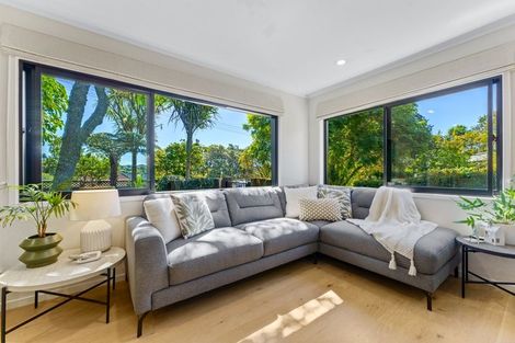 Photo of property in 1/12 Philson Terrace, Browns Bay, Auckland, 0630
