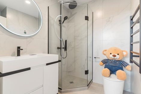 Photo of property in 10/3 Matuhi Rise, Henderson, Auckland, 0612