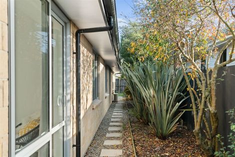 Photo of property in 98 Gilberthorpes Road, Hei Hei, Christchurch, 8042