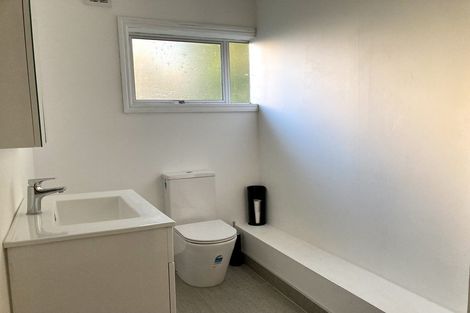 Photo of property in 2/89a Royal Road, Massey, Auckland, 0614