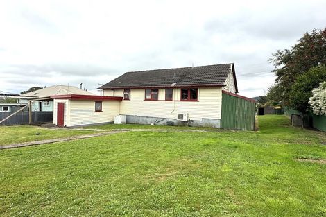 Photo of property in 14 Market Street, Kaitangata, 9210