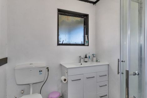 Photo of property in 40 Mcleod Road, Weymouth, Auckland, 2103