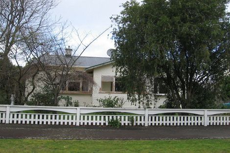 Photo of property in 7 Rangitane Street, Palmerston North, 4414