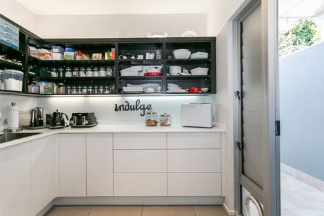 Photo of property in 54a Simla Terrace, Hospital Hill, Napier, 4110