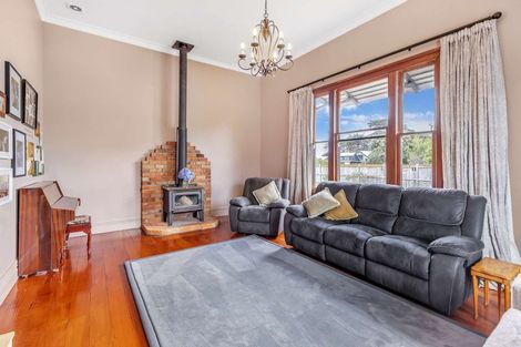 Photo of property in 1 Tamar Street, Rongotea, 4476