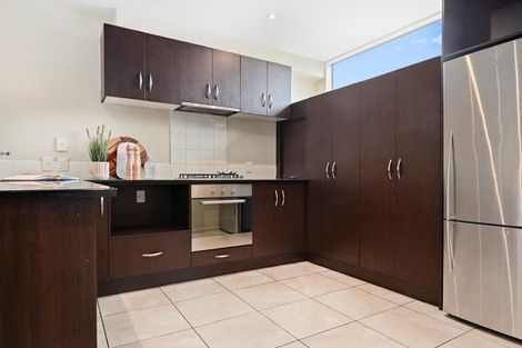 Photo of property in 2/1010 Colombo Street, St Albans, Christchurch, 8014