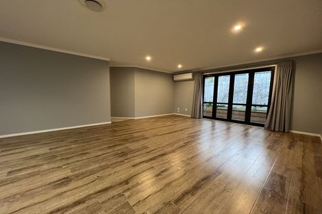 Photo of property in 60 Spencer Road, Pinehill, Auckland, 0632