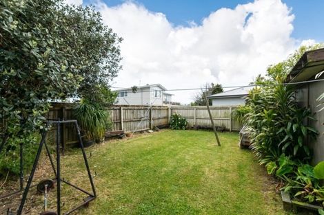 Photo of property in 9 Roseanne Road, Manurewa, Auckland, 2102