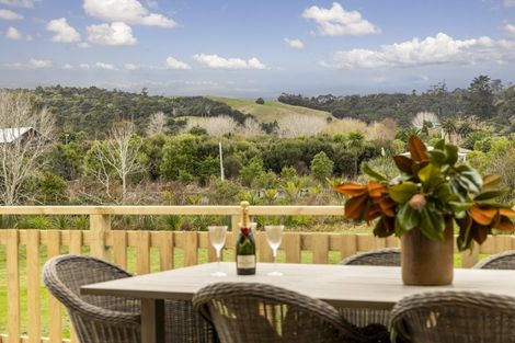 Photo of property in 35 Downer Access Road, Kaukapakapa, 0873