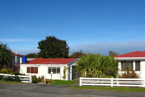 Photo of property in 1 Kiwi Street, East Gore, Gore, 9710