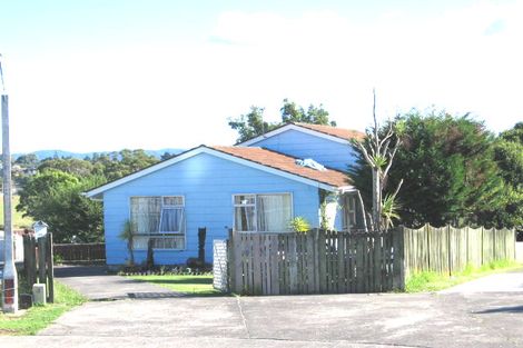 Photo of property in 27 Rena Place, West Harbour, Auckland, 0618