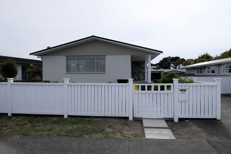 Photo of property in 77 Gray Avenue, Paraparaumu Beach, Paraparaumu, 5032