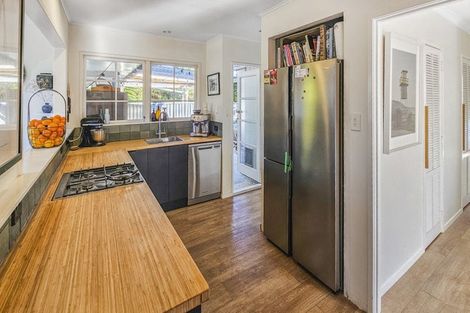 Photo of property in 8 James Cook Street, Havelock North, 4130