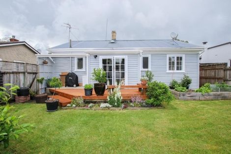 Photo of property in 76 Rimu Street, Maeroa, Hamilton, 3200