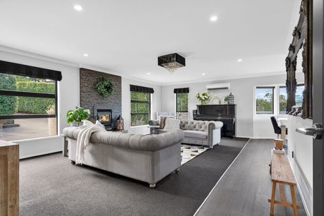 Photo of property in 3 Bickerstaffe Road, Maungaturoto, 0520