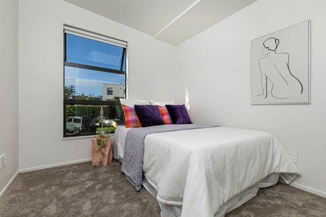 Photo of property in 11/40 Scarlet Oak Drive, Schnapper Rock, Auckland, 0632