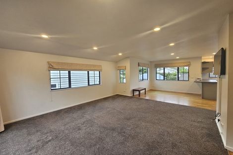 Photo of property in 17a Aplin Terrace, Ngaio, Wellington, 6035