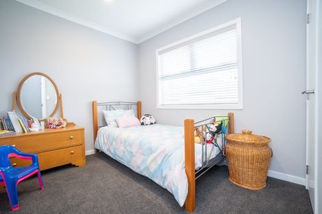 Photo of property in 32 Liberty Grove, Kelvin Grove, Palmerston North, 4414