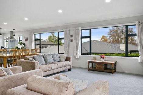 Photo of property in 53 Puriri Street, Hilltop, Taupo, 3330