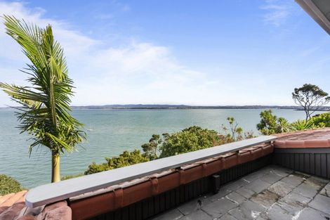 Photo of property in 16 Brigantine Drive, Beach Haven, Auckland, 0626