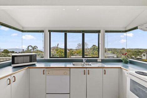 Photo of property in 1 Castaway Place, Gulf Harbour, Whangaparaoa, 0930