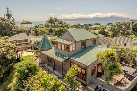 Photo of property in 15 Poplar Avenue, Raumati South, Paraparaumu, 5032