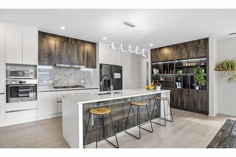 Photo of property in 33 Takurua Terrace, Orewa, 0931