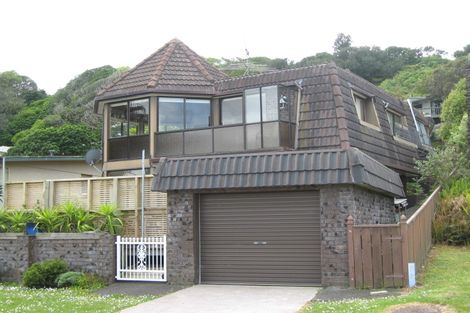 Photo of property in 73 De Luen Avenue, Tindalls Beach, Whangaparaoa, 0930