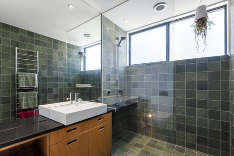 Photo of property in 72 West End Road, Westmere, Auckland, 1022