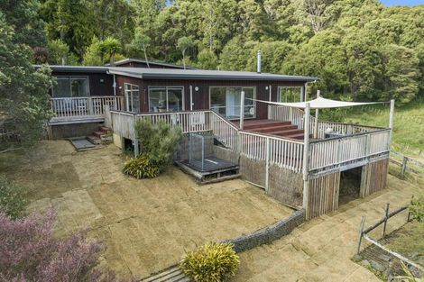 Photo of property in 55 Tram Valley Road, Swanson, Auckland, 0614