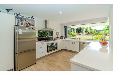 Photo of property in 37 Edkins Road, Kerikeri, 0230