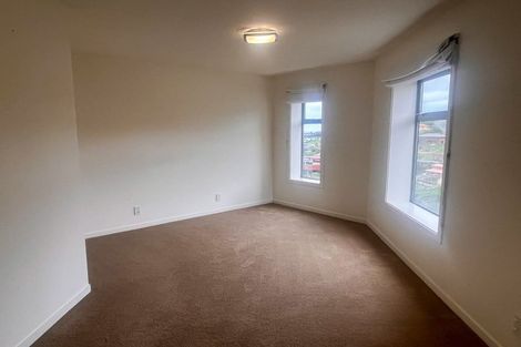 Photo of property in 15 Drayton Drive, Mount Pleasant, Christchurch, 8081