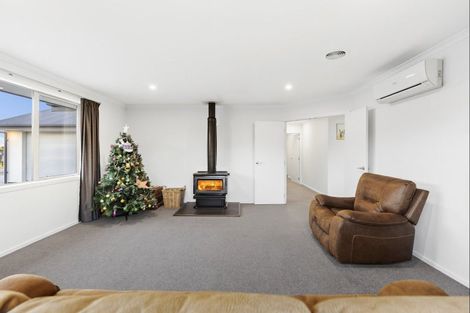 Photo of property in 39 Nichol Street, Lake Hawea, Wanaka, 9382