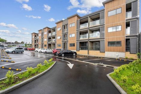 Photo of property in 206/40 East Street, Papakura, 2110