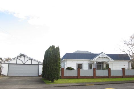 Photo of property in 21 Shortland Street, Lower Vogeltown, New Plymouth, 4310