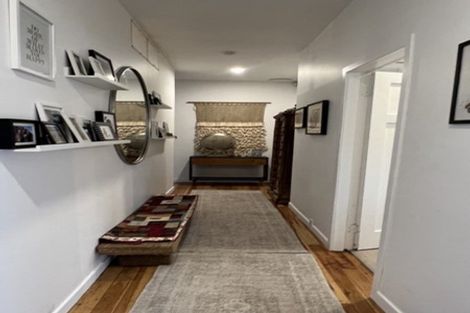 Photo of property in 2/40a Norwood Road, Bayswater, Auckland, 0622