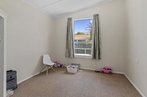 Photo of property in 21 Kings Drive, Levin, 5510