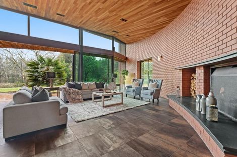 Photo of property in 303 Matua Road, Kumeu, 0891