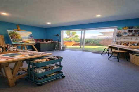 Photo of property in 36 De Luen Avenue, Tindalls Beach, Whangaparaoa, 0930