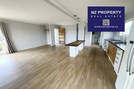 Photo of property in 15 Doone Place, Massey, Auckland, 0614