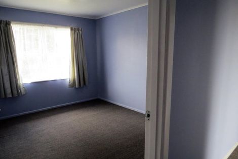 Photo of property in 17 Vina Place, Massey, Auckland, 0614