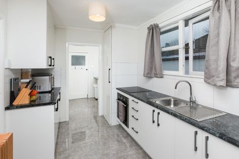 Photo of property in 81 Holland Road, Fairfield, Hamilton, 3214