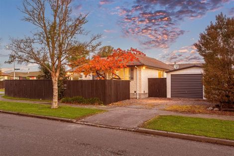 Photo of property in 102 Lowry Avenue, Redwood, Christchurch, 8051