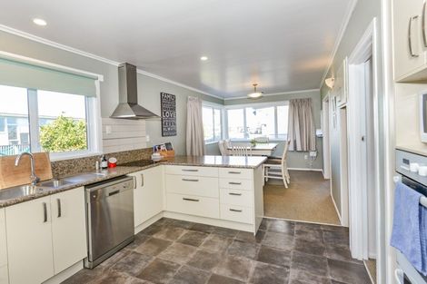 Photo of property in 706 Maxville Drive, Parkvale, Hastings, 4122