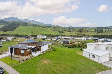 Photo of property in 1 Koromiko Lane, Raglan, 3225