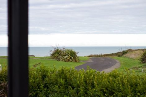 Photo of property in 10 Rosemount Road, Waverley, 4591