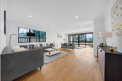 Photo of property in 66a Marine Parade, Mellons Bay, Auckland, 2014