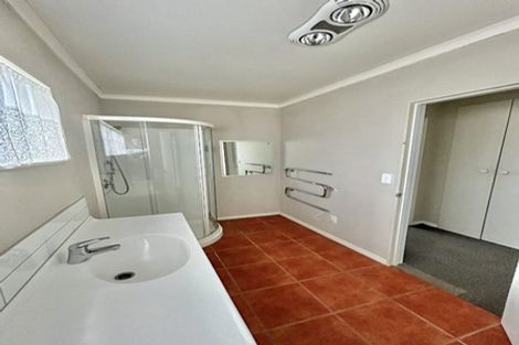 Photo of property in 3 Hanson Grove, Stokes Valley, Lower Hutt, 5019