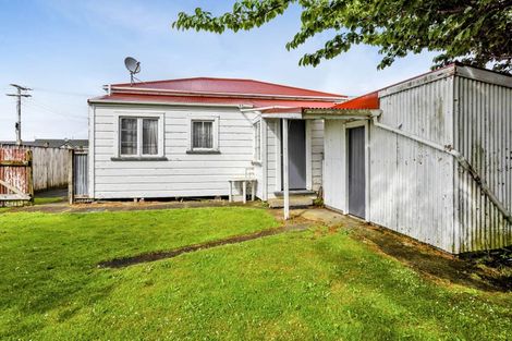 Photo of property in 18 Furlong Street, Hawera, 4610